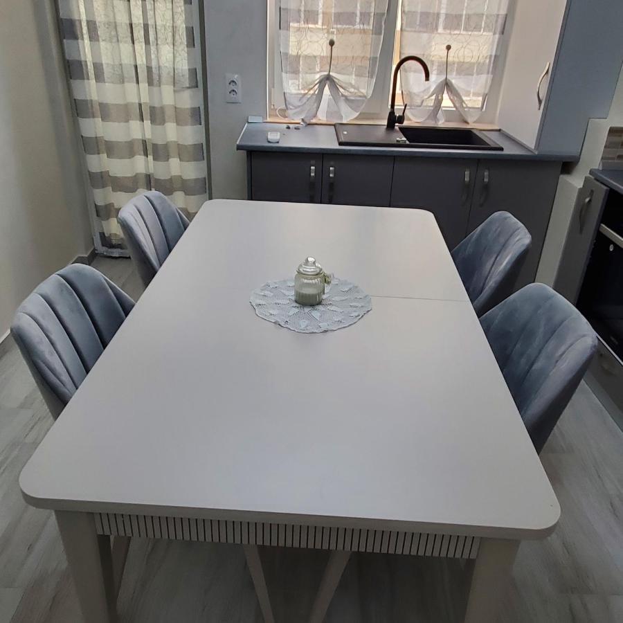 Luxury Apartament Bacovia บาเคา ภายนอก รูปภาพ