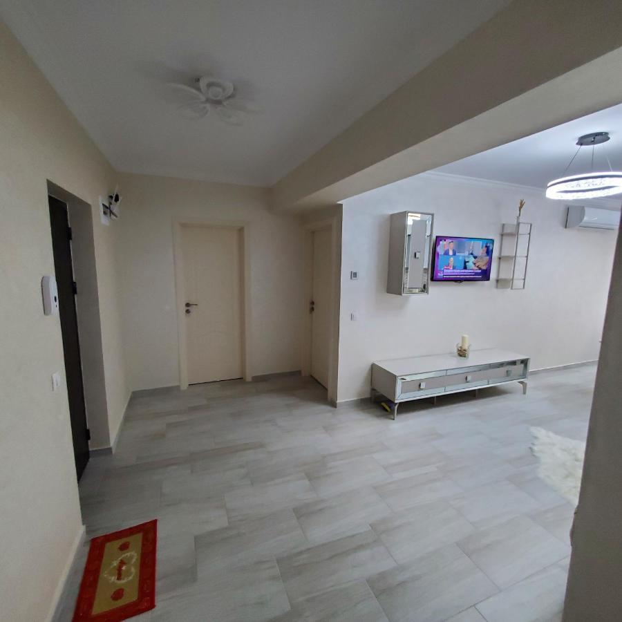 Luxury Apartament Bacovia บาเคา ภายนอก รูปภาพ
